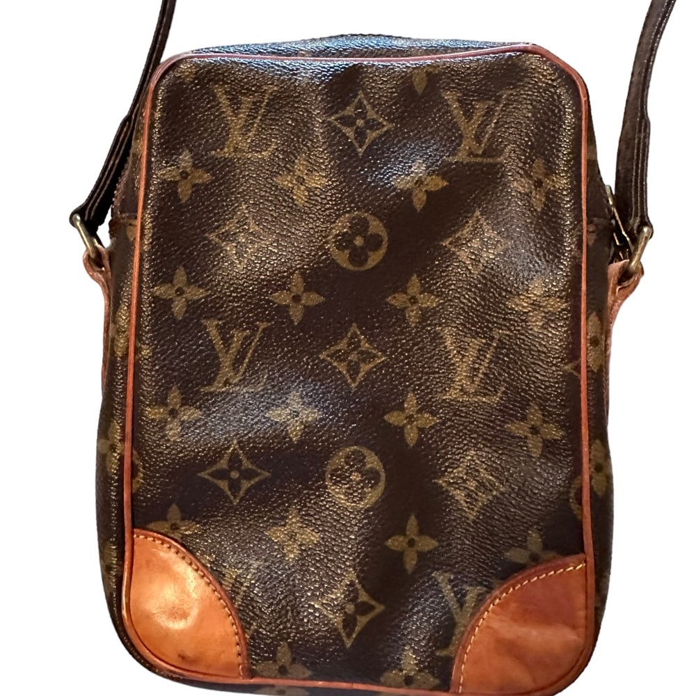 Louis Vuitton Vintage Monogram Danube Shoulder Crossbody PM Bag. COA included - Picture 3 of 14